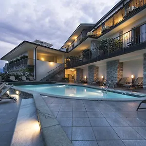 hotel-la-perla-tremezzo.it-lombardy.com/